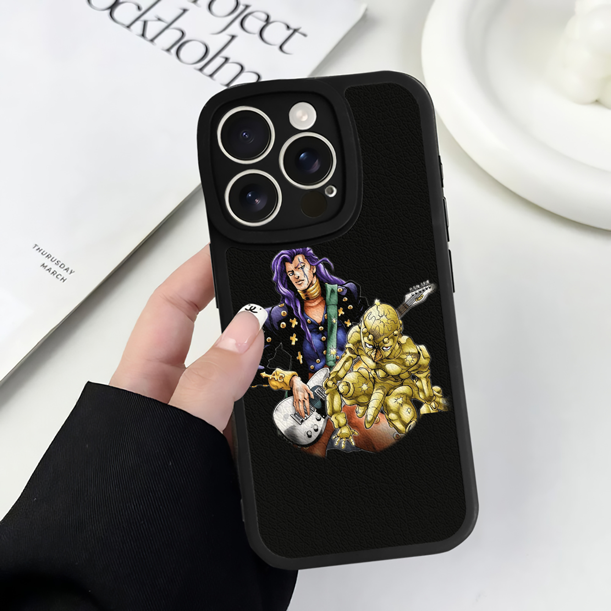 （画像用） ジョジョの奇妙な冒険 おといし あきら JoJo's Bizarre Adventure Akira Otoishi 【iPhone 16シリーズ対応】シリコンスマホケース（レザー調） 材質：シリコン